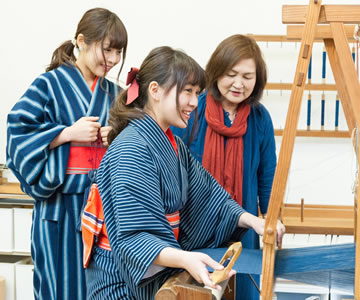 機織り体験で気分は織姫